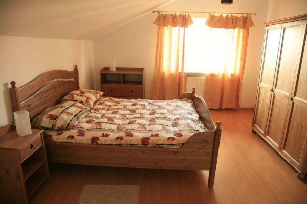 B & B Leliwa Tarnów エクステリア 写真
