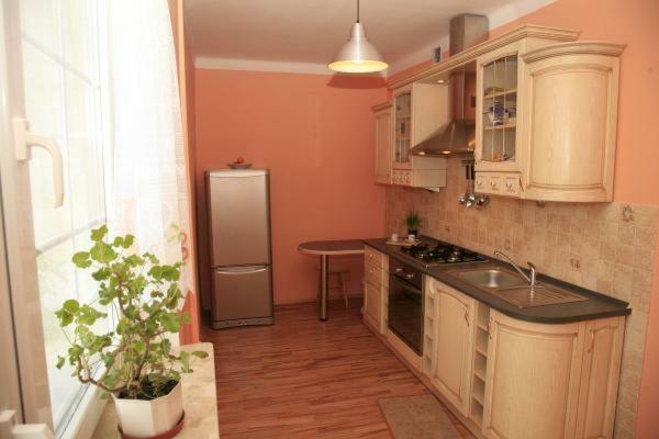 B & B Leliwa Tarnów エクステリア 写真